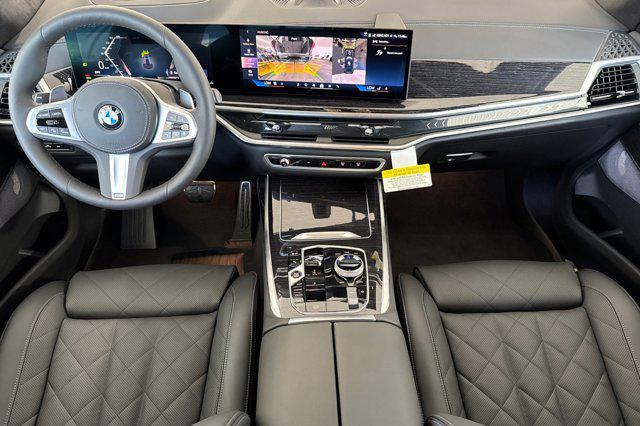 Photo of 2026 Black Sapphire Metallic BMW X7