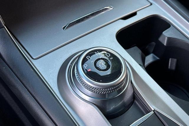 Photo of 2020 Oxford White Ford Explorer