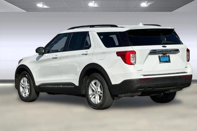 Photo of 2020 Oxford White Ford Explorer