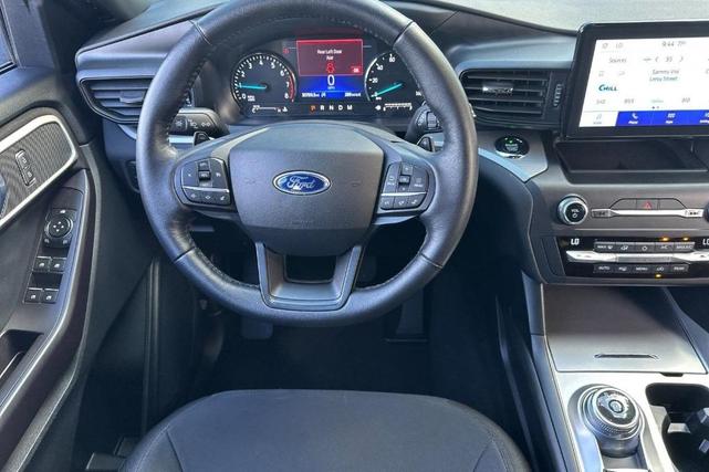 Photo of 2020 Oxford White Ford Explorer