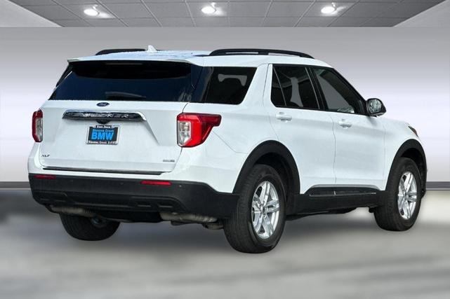 Photo of 2020 Oxford White Ford Explorer