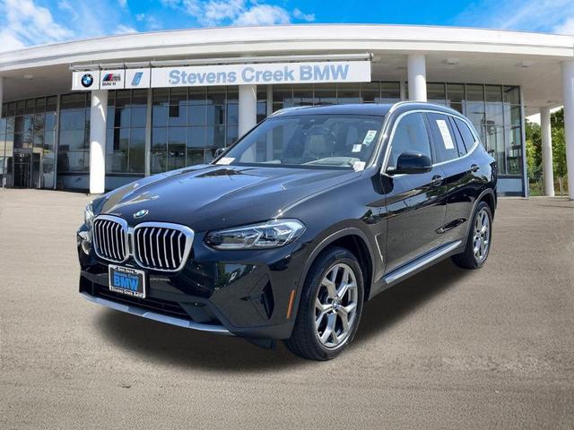 Photo of 2024 Black Sapphire Metallic BMW X3