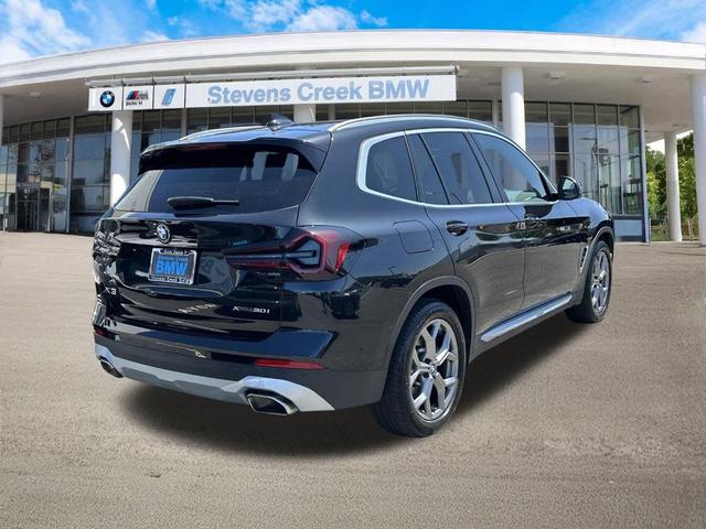 Photo of 2024 Black Sapphire Metallic BMW X3
