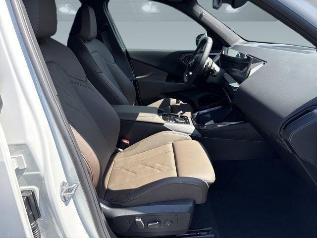 Photo of 2025 Alpine White BMW X3
