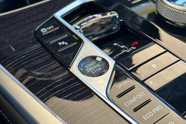 Photo of 2026 Brooklyn Grey Metallic BMW X7