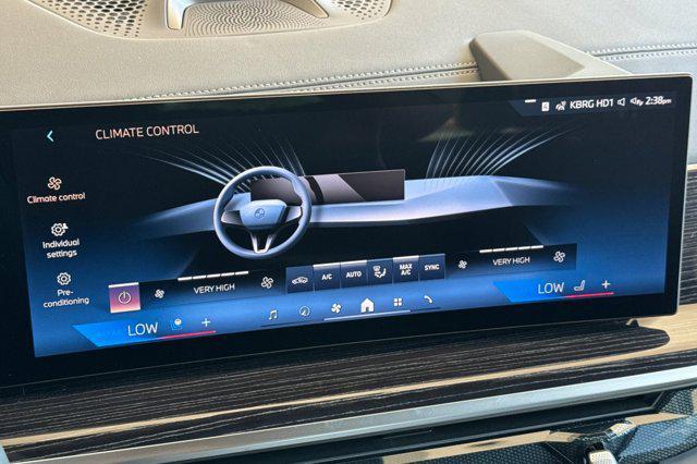 Photo of 2026 Brooklyn Grey Metallic BMW X7