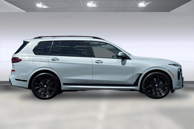 Photo of 2026 Brooklyn Grey Metallic BMW X7