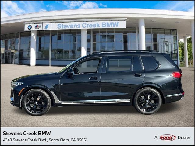 2022 BMW X7
