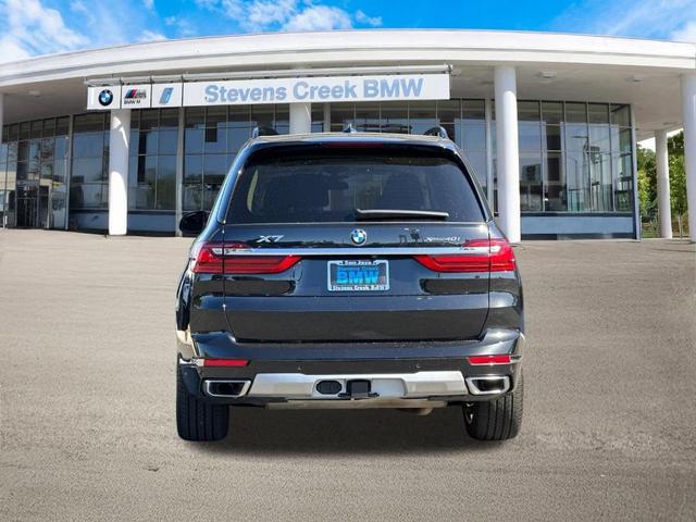 Photo of 2022 Black Sapphire Metallic BMW X7