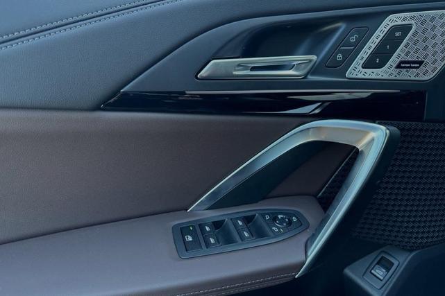 Photo of 2025 Phytonic Blue Metallic BMW X1