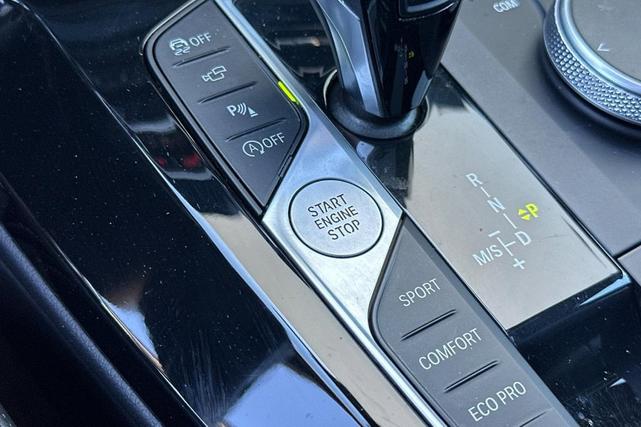 Photo of 2024 Black Sapphire Metallic BMW X3