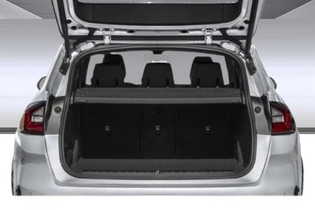 Photo of 2025 Alpine White BMW X1