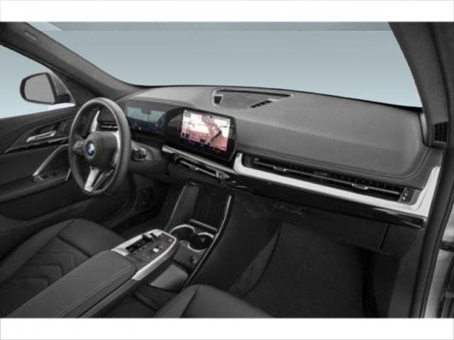 Photo of 2025 Alpine White BMW X1