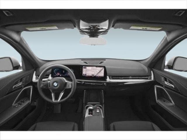 Photo of 2025 Alpine White BMW X1