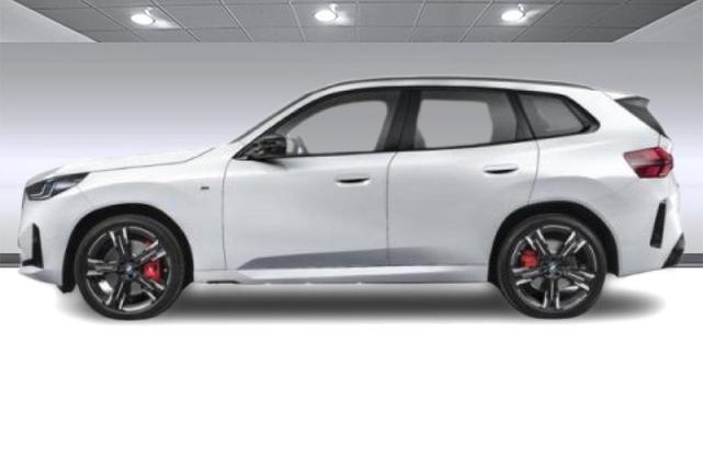 Photo of 2025 Mineral White Metallic BMW X3