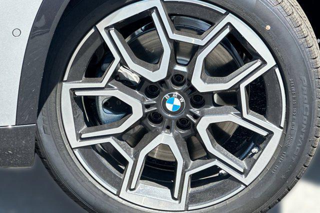 Photo of 2025 Space Silver Metallic BMW X1