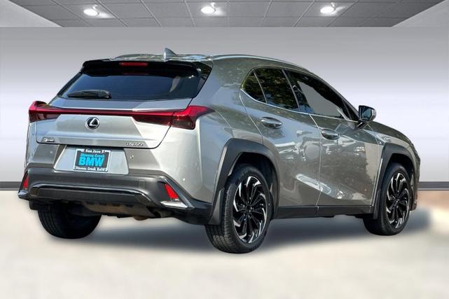 Photo of 2021 Atomic Silver Lexus UX 200