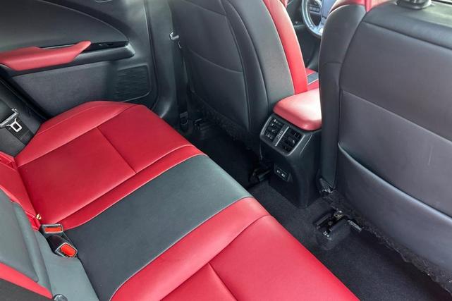 Photo of 2021 Atomic Silver Lexus UX 200