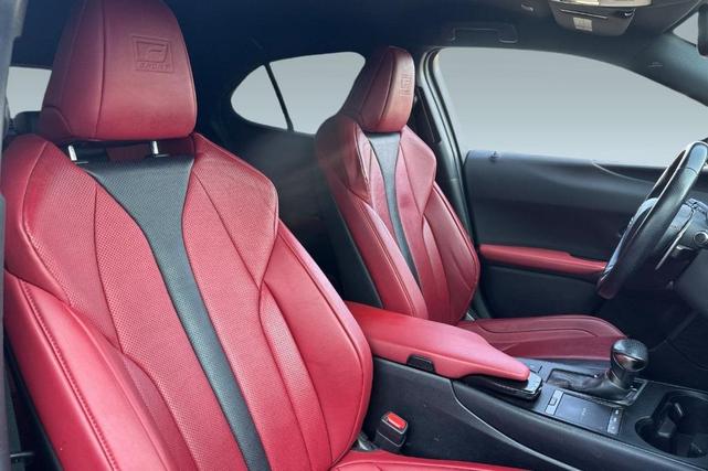 Photo of 2021 Atomic Silver Lexus UX 200