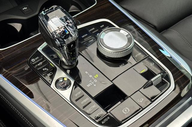 Photo of 2021 Black Sapphire Metallic BMW X5 PHEV