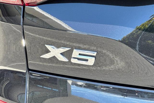 Photo of 2021 Black Sapphire Metallic BMW X5 PHEV
