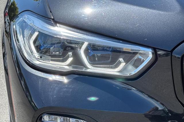 Photo of 2021 Black Sapphire Metallic BMW X5 PHEV