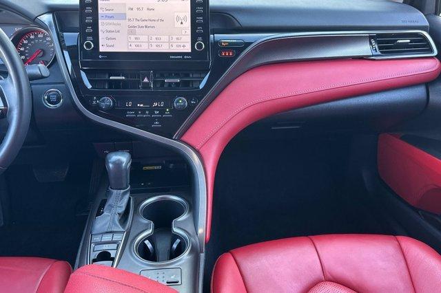 Photo of 2023 Wind Chill Pearl/Midnight Black Metallic Toyota Camry