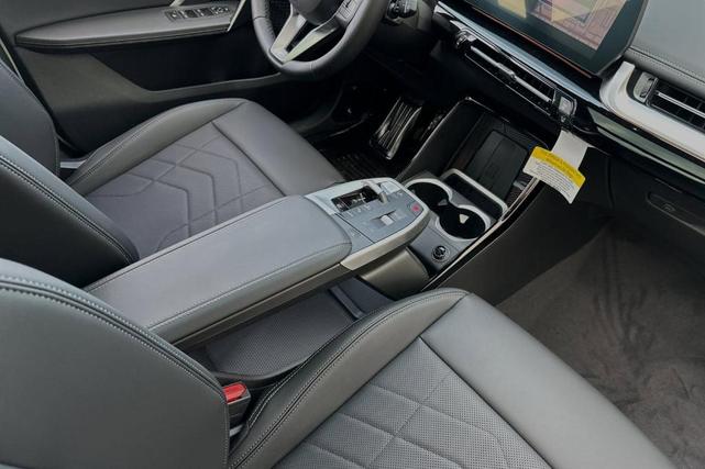 Photo of 2025 Utah Orange Metallic BMW X1