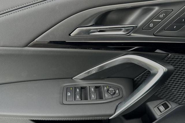 Photo of 2025 Utah Orange Metallic BMW X1