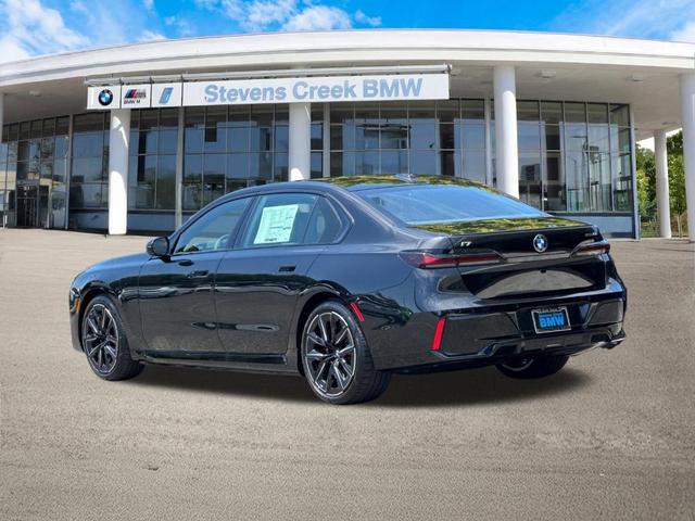 Photo of 2025 Black Sapphire Metallic BMW i7