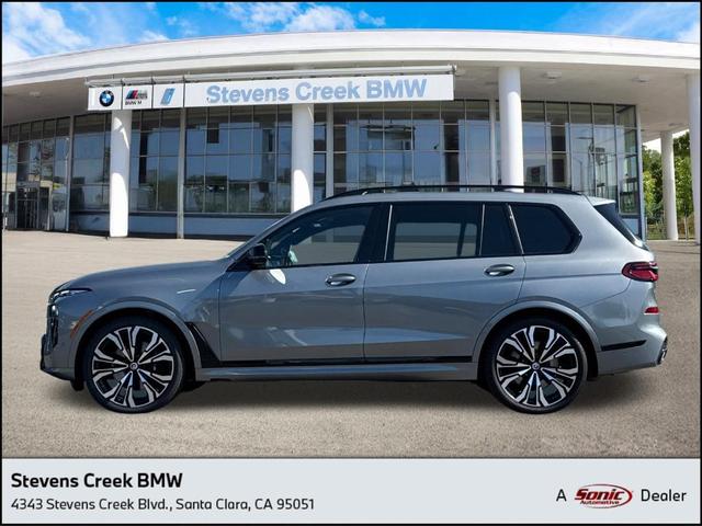 2023 BMW X7