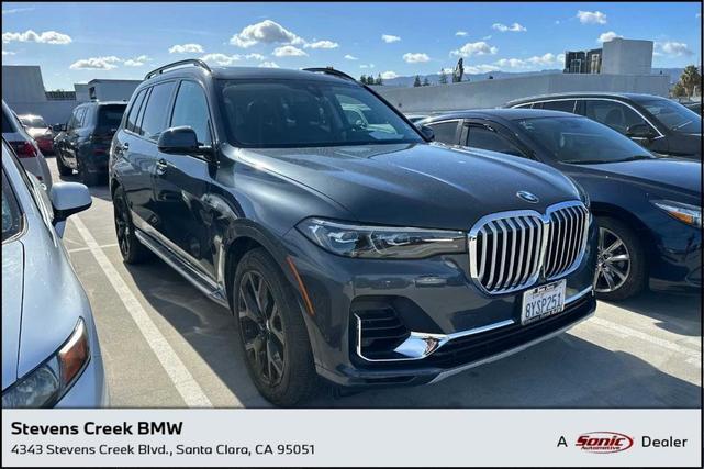 2022 BMW X7