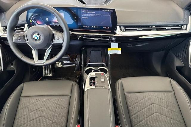 Photo of 2025 Alpine White BMW X1