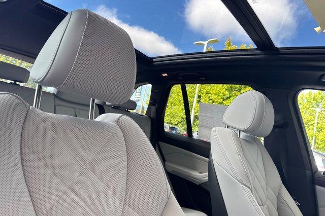 Photo of 2026 Skyscraper Grey Metallic BMW X5 PHEV
