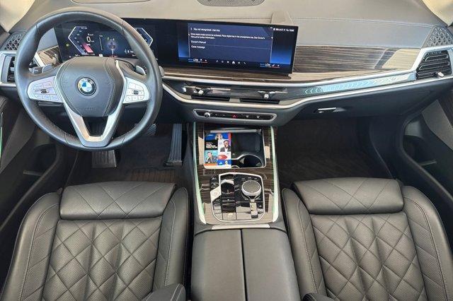 Photo of 2025 Gray BMW X7