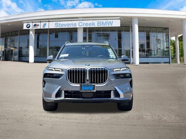 Photo of 2025 Gray BMW X7