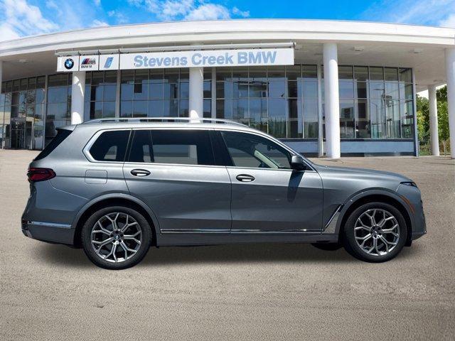 Photo of 2025 Gray BMW X7