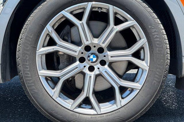 Photo of 2025 Gray BMW X7