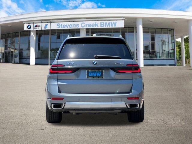 Photo of 2025 Gray BMW X7