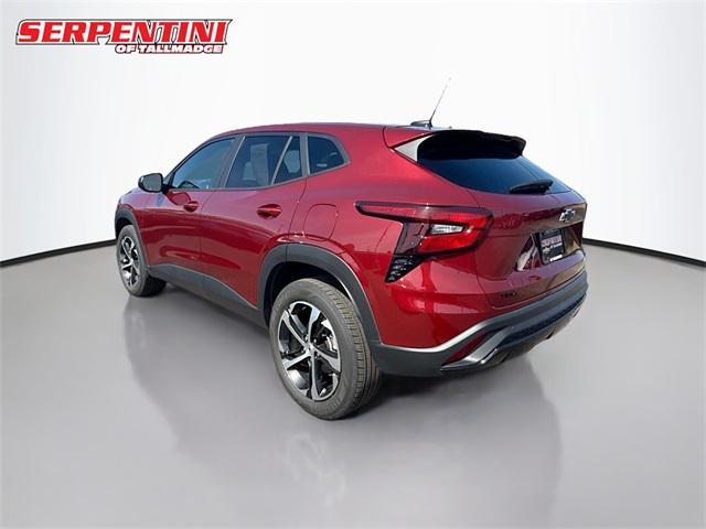 Photo of 2024 Crimson Metallic Chevrolet Trax