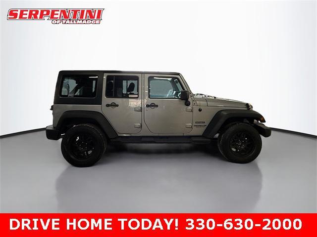 Photo of 2015 Billet Silver Metallic Clearcoat Jeep Wrangler Unlimited