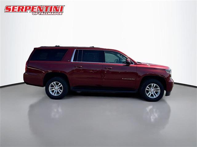 Photo of 2019 Siren Red Tintcoat Chevrolet Suburban