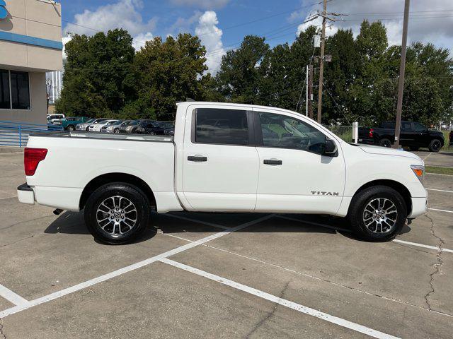 Photo of 2023 Glacier White Nissan Titan