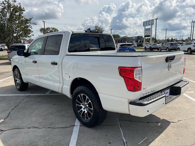 Photo of 2023 Glacier White Nissan Titan