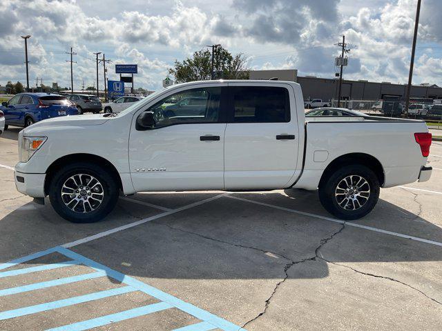 Photo of 2023 Glacier White Nissan Titan