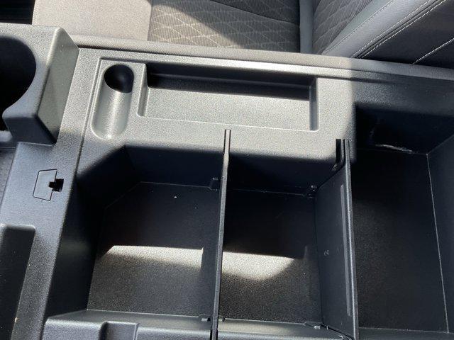 Photo of 2023 Glacier White Nissan Titan