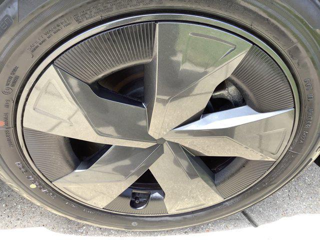 Photo of 2024 Gray Toyota Prius