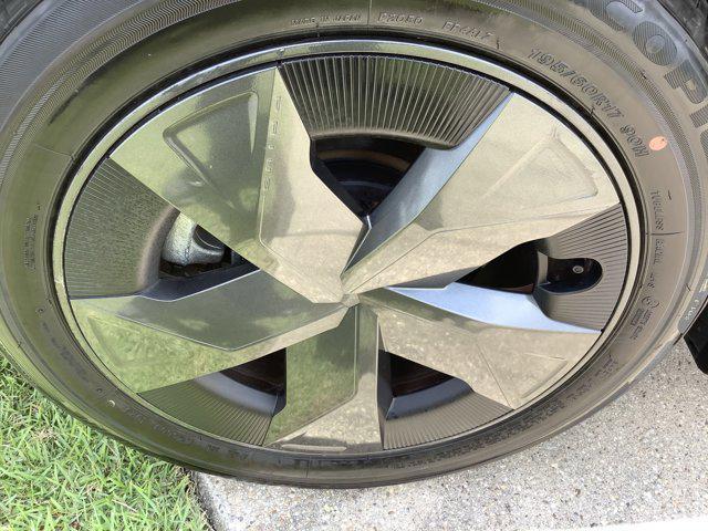 Photo of 2024 Gray Toyota Prius