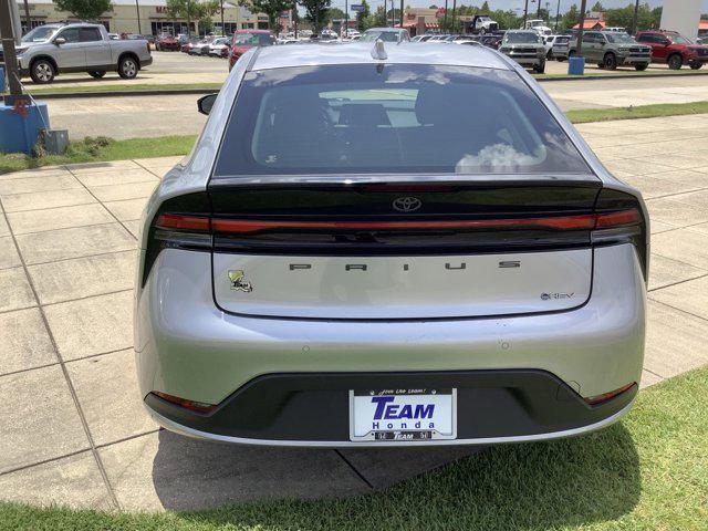 Photo of 2024 Gray Toyota Prius
