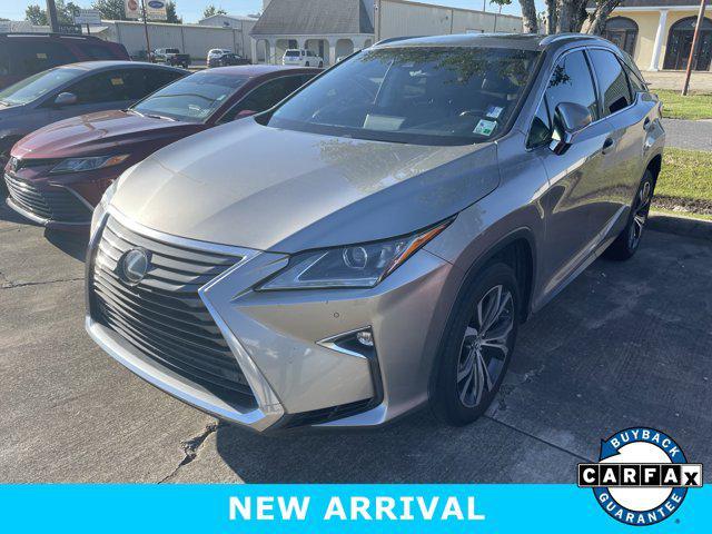 Photo of 2017 Atomic Silver Lexus RX 350